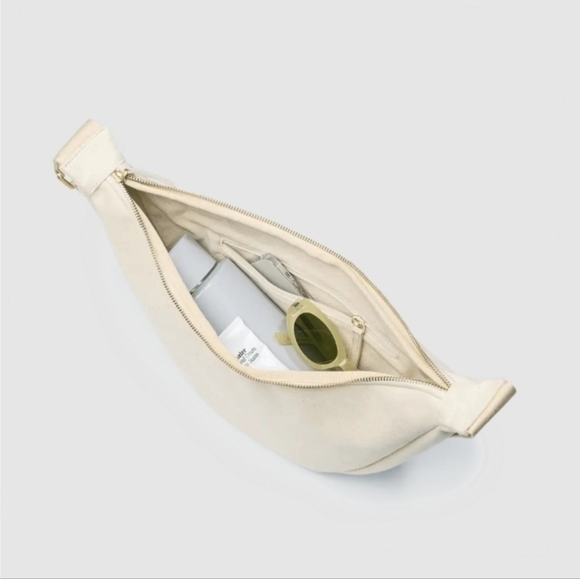 NWT JULY The Everyday Crescent Bag - Picture 3 of 10